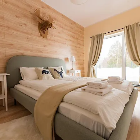 White I 別荘 シクラルスカ・ポレンバ