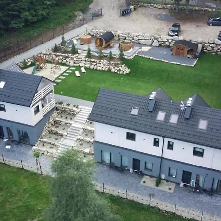 White I * シクラルスカ・ポレンバ